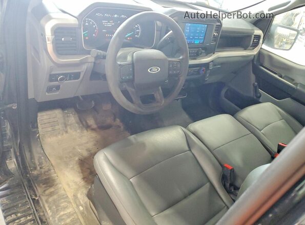 1FTMF1CB4NKF26792 2022 FORD F150 Черный Вид панели приборов