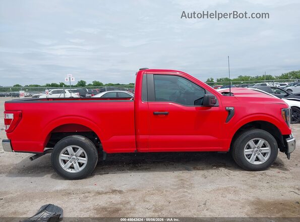 1FTMF1CB9PKE92254 2023 FORD F150 Red Вид задньої частини салону