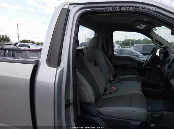 1FTMF1EP8LKF26557 2020 FORD F150 Silver VIN կոդի պիտակի տեսք