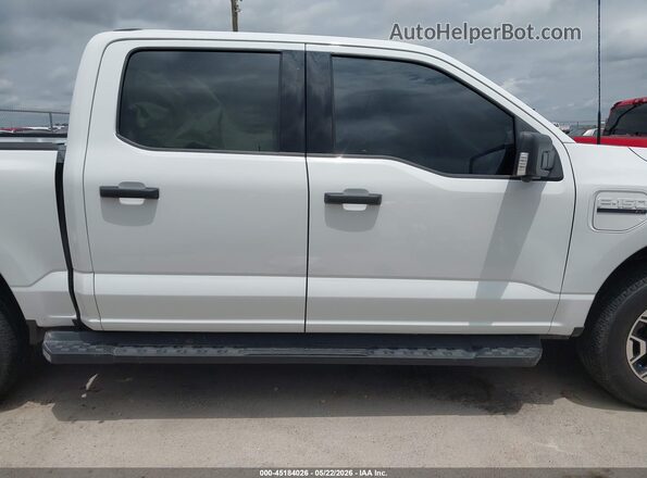 1FTVW1EL2PWG58715 2023 FORD F-150 LIGHTNING Белый Вид задней части салона