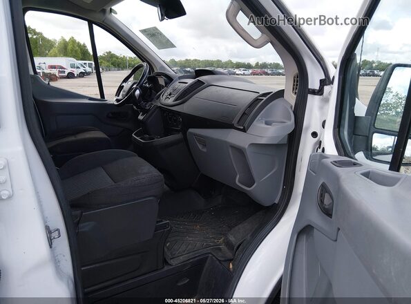 1FTYE1ZM3GKA97757 2016 FORD TRANSIT-150 Белый Вид салона спереди
