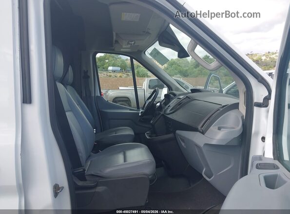 1FTYR2CG4HKA53863 2017 FORD TRANSIT-250 Белый Вид салона спереди