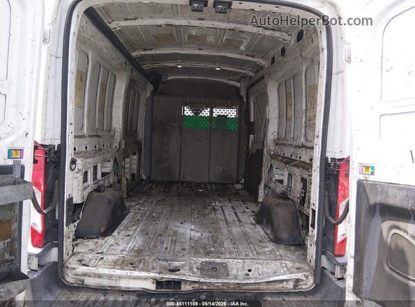 1FTYR2CG7JKB41098 2018 FORD TRANSIT-250 White VIN կոդի պիտակի տեսք
