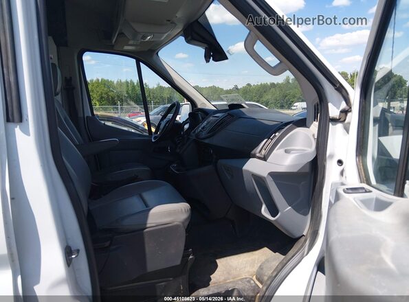 1FTYR2CM3JKA09252 2018 FORD TRANSIT-250 White Widok wnętrza z przodu