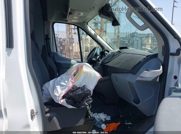 1FTYR2XG0JKB20068 2018 FORD TRANSIT-250 White Front interior view