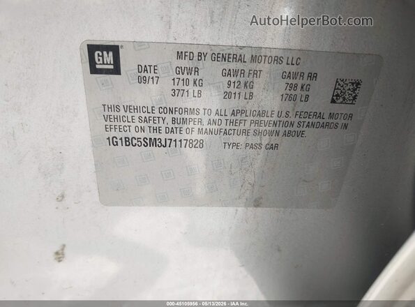 1G1BC5SM3J7117828 2018 CHEVROLET CRUZE Silver Vista del compartimento del motor