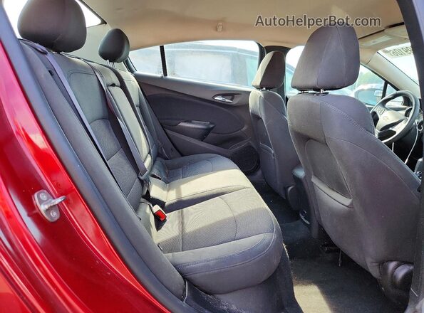 1G1BE5SM3H7134164 2017 CHEVROLET CRUZE Red Widok tylnych siedzeń
