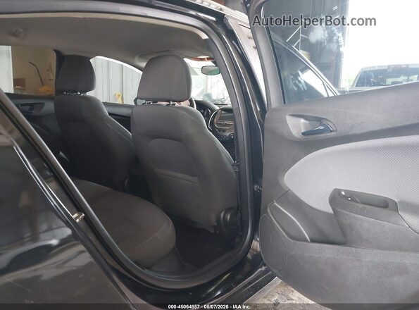 1G1BE5SM7J7195703 2018 CHEVROLET CRUZE Черный 