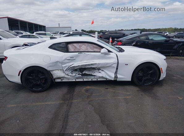 1G1FB1RS3J0154355 2018 CHEVROLET CAMARO White Вид задньої частини салону