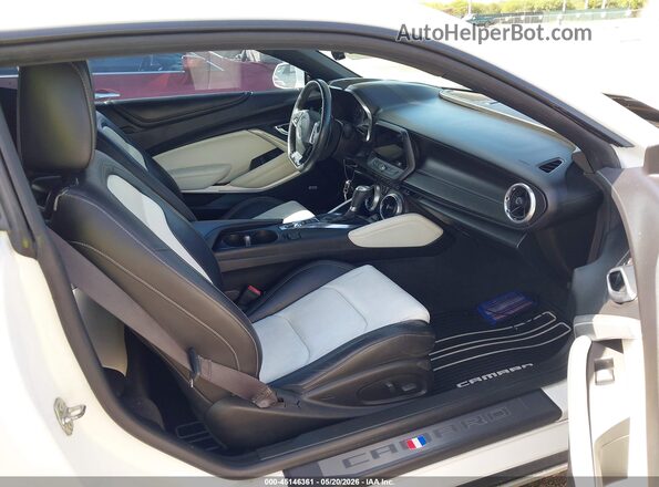 1G1FD1RS9G0136722 2016 CHEVROLET CAMARO White წინა სალონის ხედი