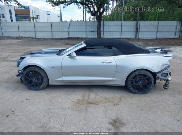 1G1FF3D70J0102586 2018 CHEVROLET CAMARO Silver 