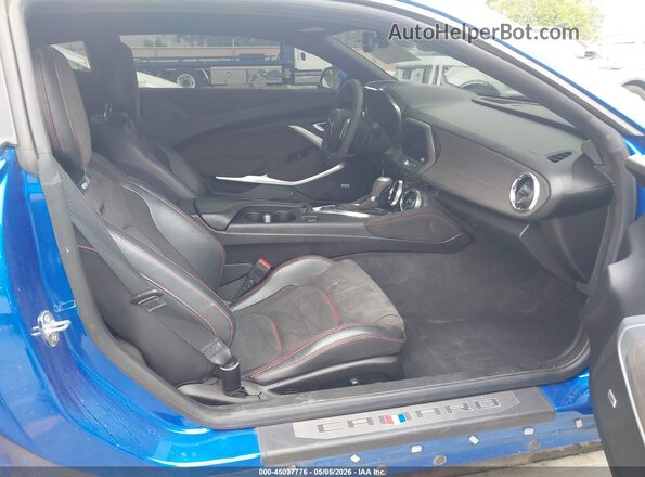1G1FK1R60J0163033 2018 CHEVROLET CAMARO Blue Вид салону спереду