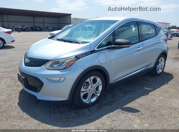 1G1FW6S01J4132907 2018 CHEVROLET BOLT Серебряный Вид спереди
