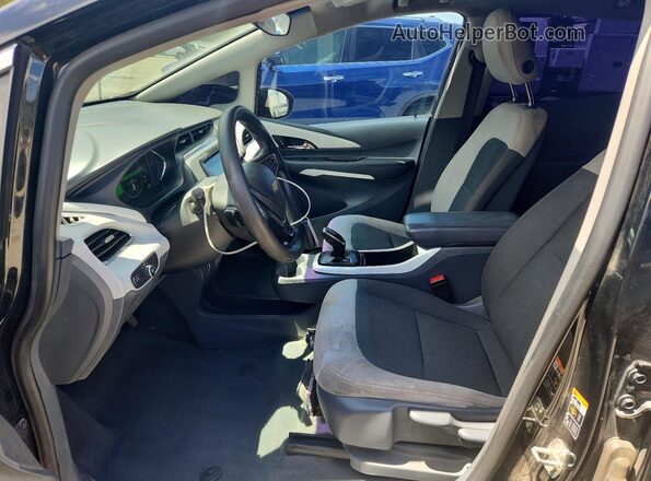 1G1FW6S08J4133813 2018 CHEVROLET BOLT Черный Вид салона спереди