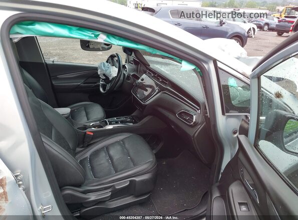 1G1FX6S0XP4132717 2023 CHEVROLET BOLT Silver Front interior view