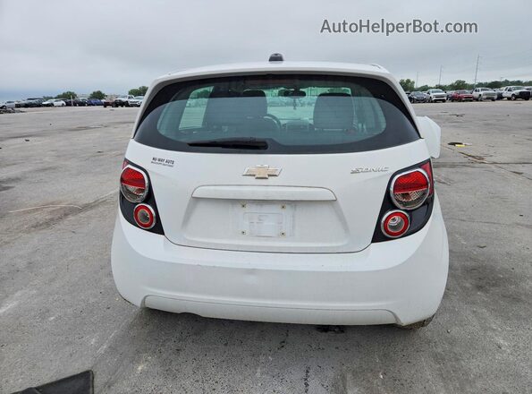 1G1JA6SH2G4170640 2016 CHEVROLET SONIC White Vista trasera