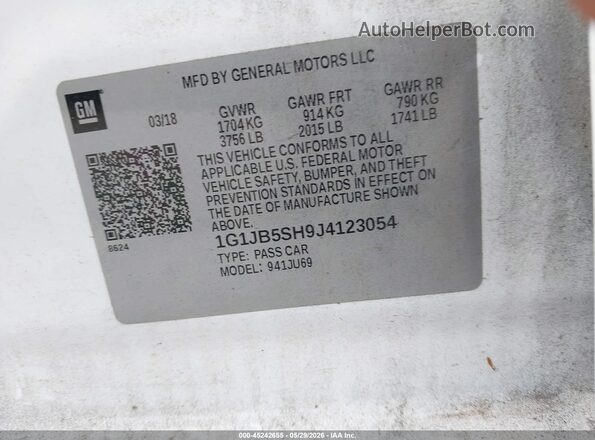 1G1JB5SH9J4123054 2018 CHEVROLET SONIC White Widok naklejki z numerem VIN
