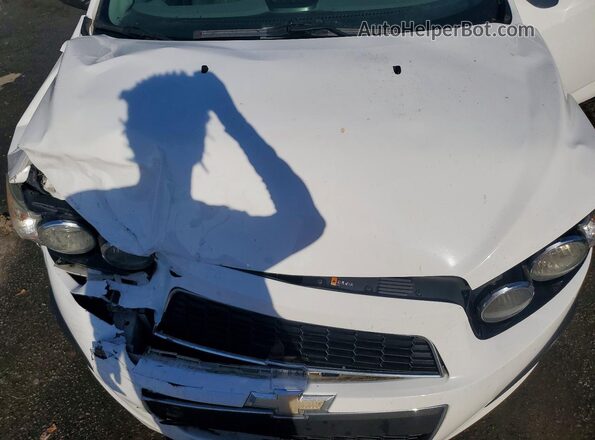 1G1JC5SH7G4122149 2016 CHEVROLET SONIC White Սալոնի հետևի տեսք