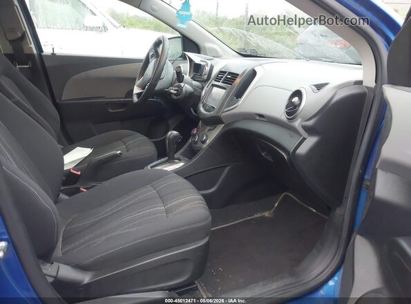 1G1JC5SH8G4165818 2016 CHEVROLET SONIC Blue Front interior view