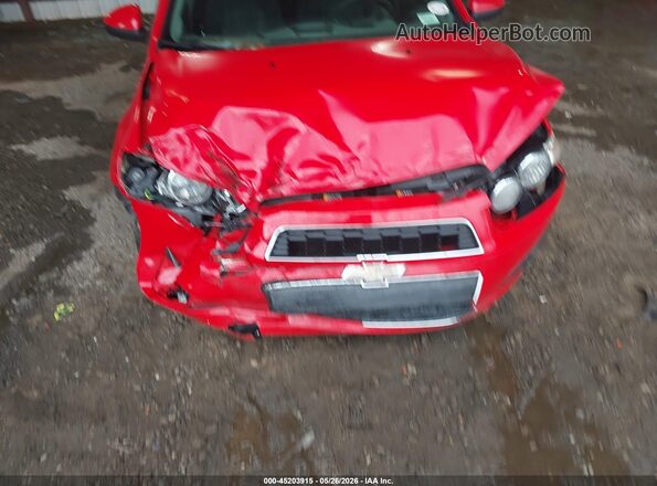 1G1JC6SH7G4135277 2016 CHEVROLET SONIC Красный Вид спереди