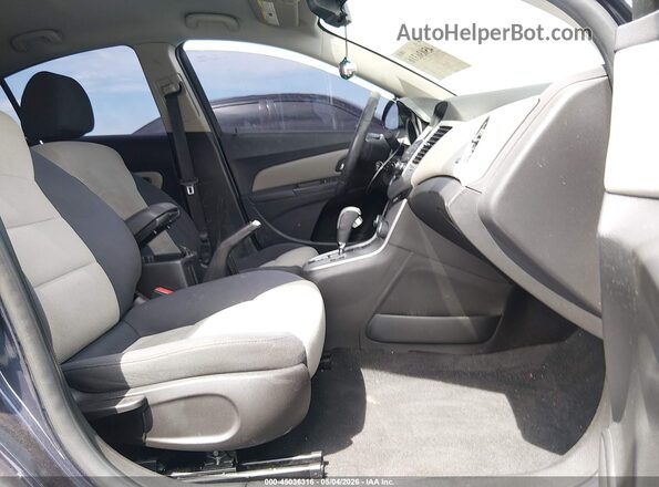 1G1PC5SH3G7148367 2016 CHEVROLET CRUZE Синий Вид салона спереди
