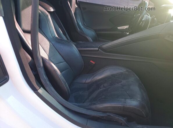1G1YA2D48N5101878 2022 CHEVROLET CORVETTE Белый Вид задних сидений