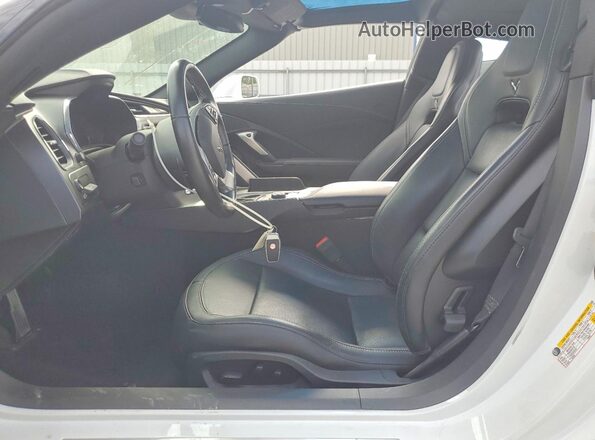 1G1YY2D75J5104088 2018 CHEVROLET CORVETTE Белый Вид салона спереди