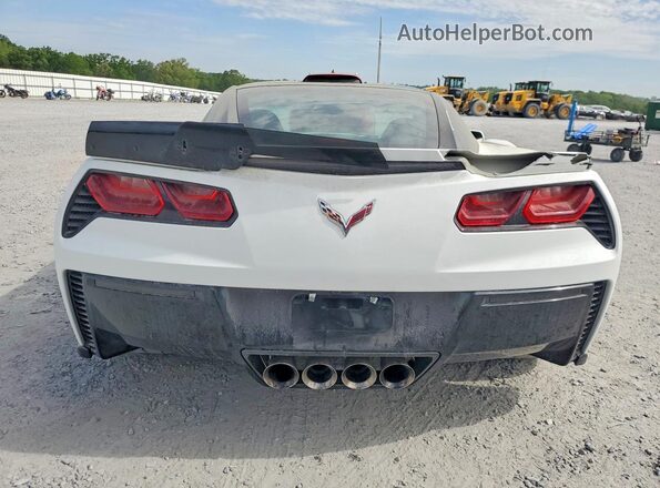 1G1YY2D75J5104088 2018 CHEVROLET CORVETTE Белый Вид сзади