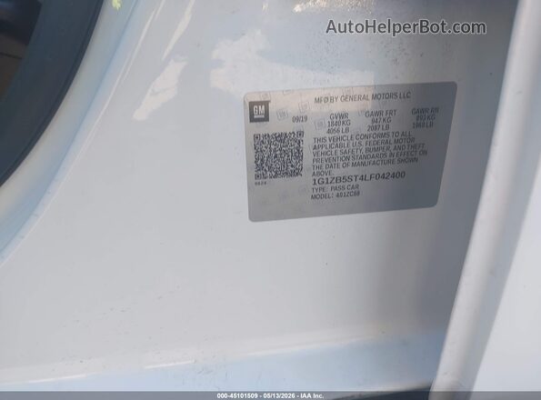 1G1ZB5ST4LF042400 2020 CHEVROLET MALIBU Белый Вид подкапотного пространства