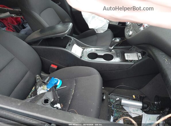1G1ZC5ST8JF157155 2018 CHEVROLET MALIBU Silver Front interior view