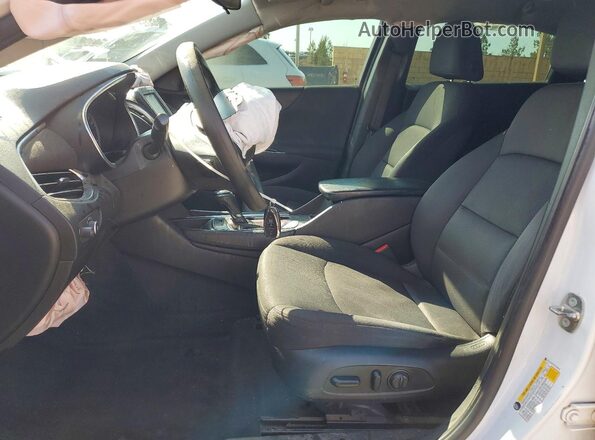 1G1ZD5ST0JF244013 2018 CHEVROLET MALIBU White 