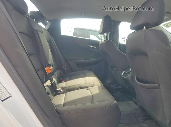 1G1ZD5ST2JF197955 2018 CHEVROLET MALIBU White Vista de los asientos traseros