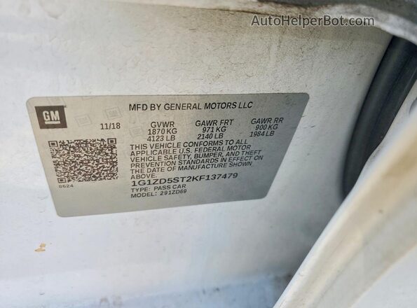 1G1ZD5ST2KF137479 2019 CHEVROLET MALIBU White Vista del compartimento del motor