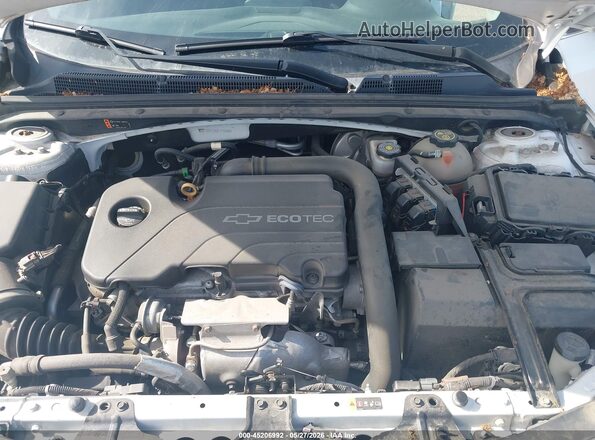 1G1ZD5ST8JF171098 2018 CHEVROLET MALIBU Белый Вид сзади