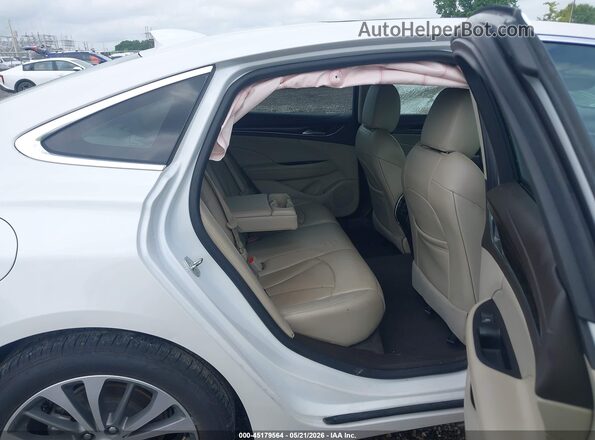 1G4ZR5SS3HU201898 2017 BUICK LACROSSE White Vista de la etiqueta del VIN