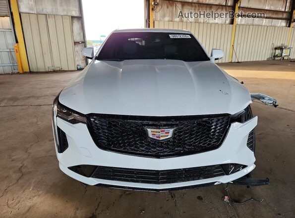 1G6DA5RK1M0132841 2021 CADILLAC CT4 White Widok z przodu