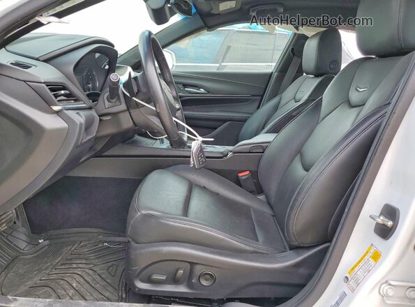 1G6DB5RK1R0103537 2024 CADILLAC CT4 Белый Вид салона спереди