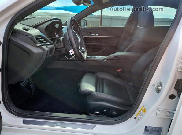 1G6DC5RK5S0114429 2025 CADILLAC CT4 White Вид салону спереду