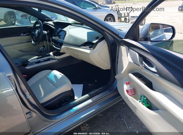 1G6DF5RK3N0106731 2022 CADILLAC CT4 Серый Вид салона спереди