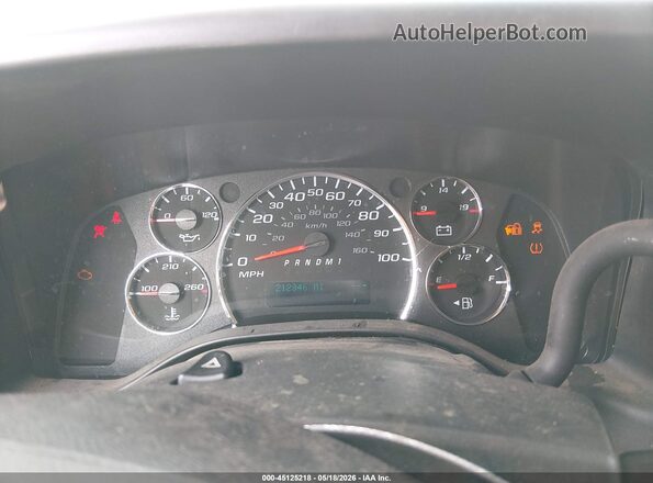 1GAZGNFP2N1267901 2022 CHEVROLET EXPRESS Белый Вид задних сидений