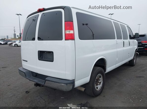 1GAZGPFG2H1172982 2017 CHEVROLET EXPRESS White უკანა მარჯვენა