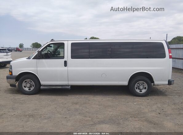 1GAZGPFG4K1295741 2019 CHEVROLET EXPRESS White Սալոնի 360 աստիճան տեսք