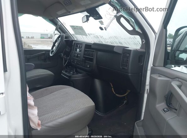 1GAZGPFG8K1371865 2019 CHEVROLET EXPRESS White 