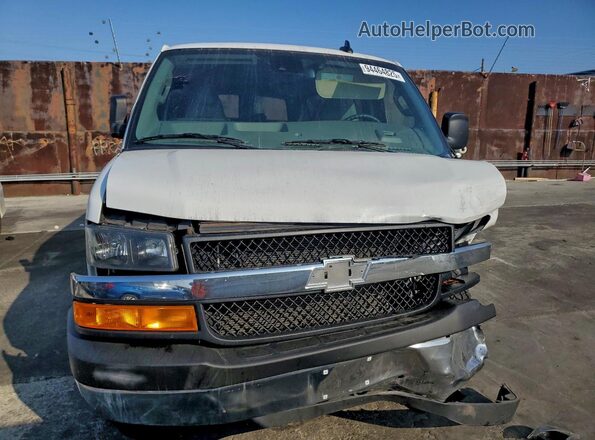 1GAZGPFP4R1202176 2024 CHEVROLET EXPRESS White Vista frontal