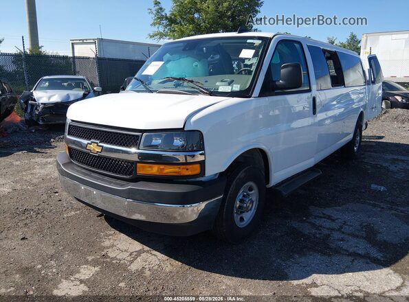 1GAZGPFP4S1258270 2025 CHEVROLET EXPRESS White Przód lewy