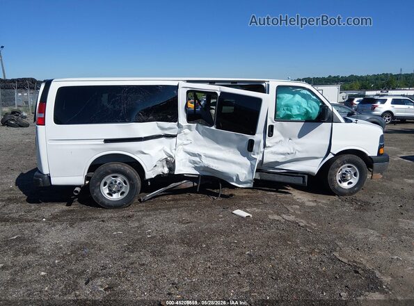 1GAZGPFP4S1258270 2025 CHEVROLET EXPRESS White Widok wnętrza z tyłu