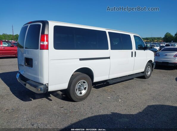 1GAZGPFPXK1176396 2019 CHEVROLET EXPRESS White Հետևի աջ