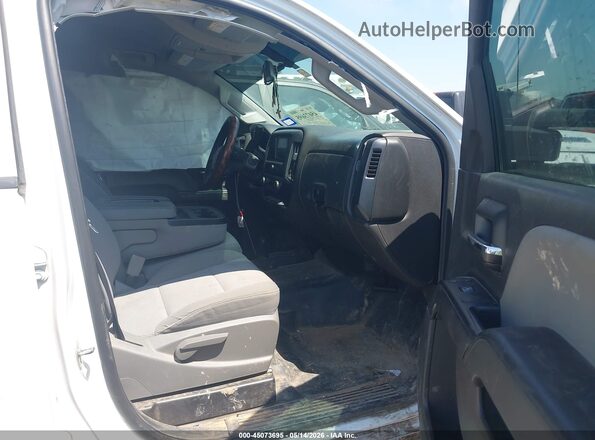 1GC1KUEY7JF136127 2018 CHEVROLET SILVERADO Белый Вид салона спереди