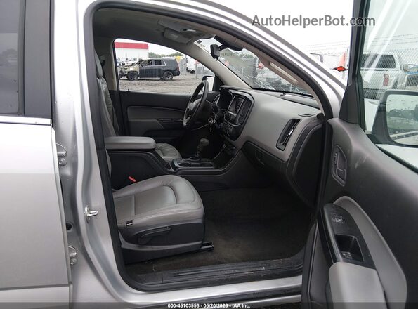 1GCGSBEA2G1384227 2016 CHEVROLET COLORADO Серебряный Вид салона спереди