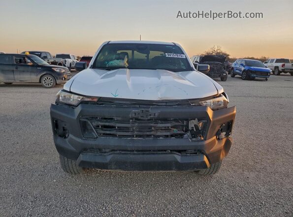1GCGTBEC7P1134772 2023 CHEVROLET COLORADO White Widok z przodu